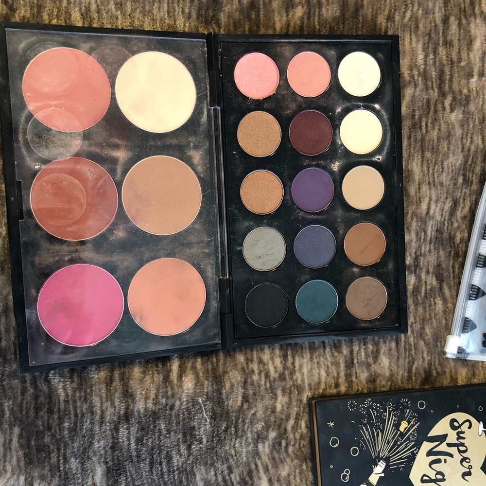 MAC multifunctional Palette